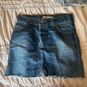 Levi’s skirt